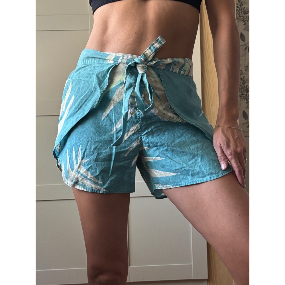 Patagonia Island Hemp Paperbag Shorts Teal Green Tropical Palm Leaf Print Small